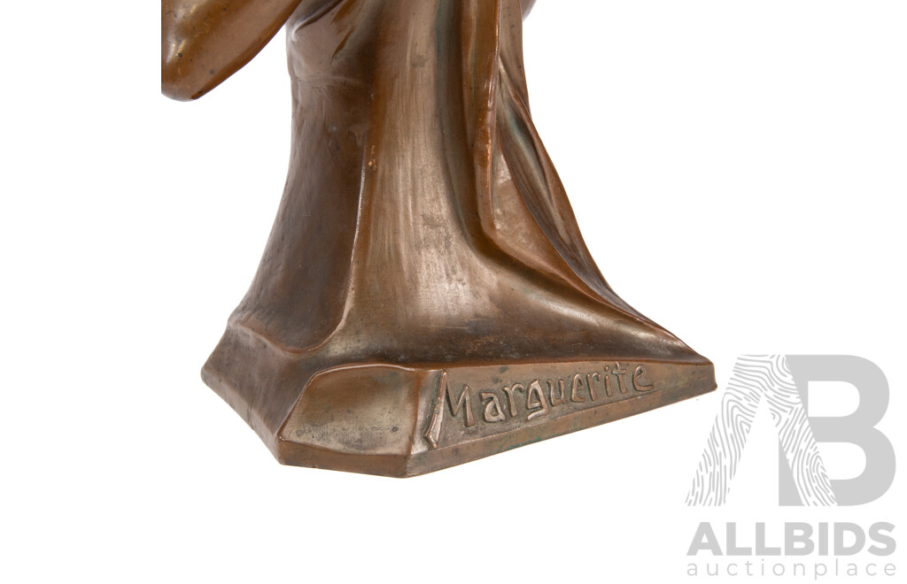 Good Reproduction Cast Bronze Figure of an Elegant Lady