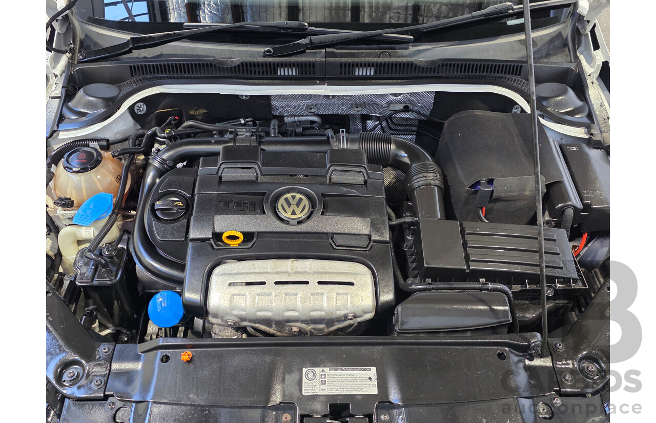 6/2013 Volkswagen Jetta 118 TSI 1KM MY13.5 4d Sedan White 1.4L