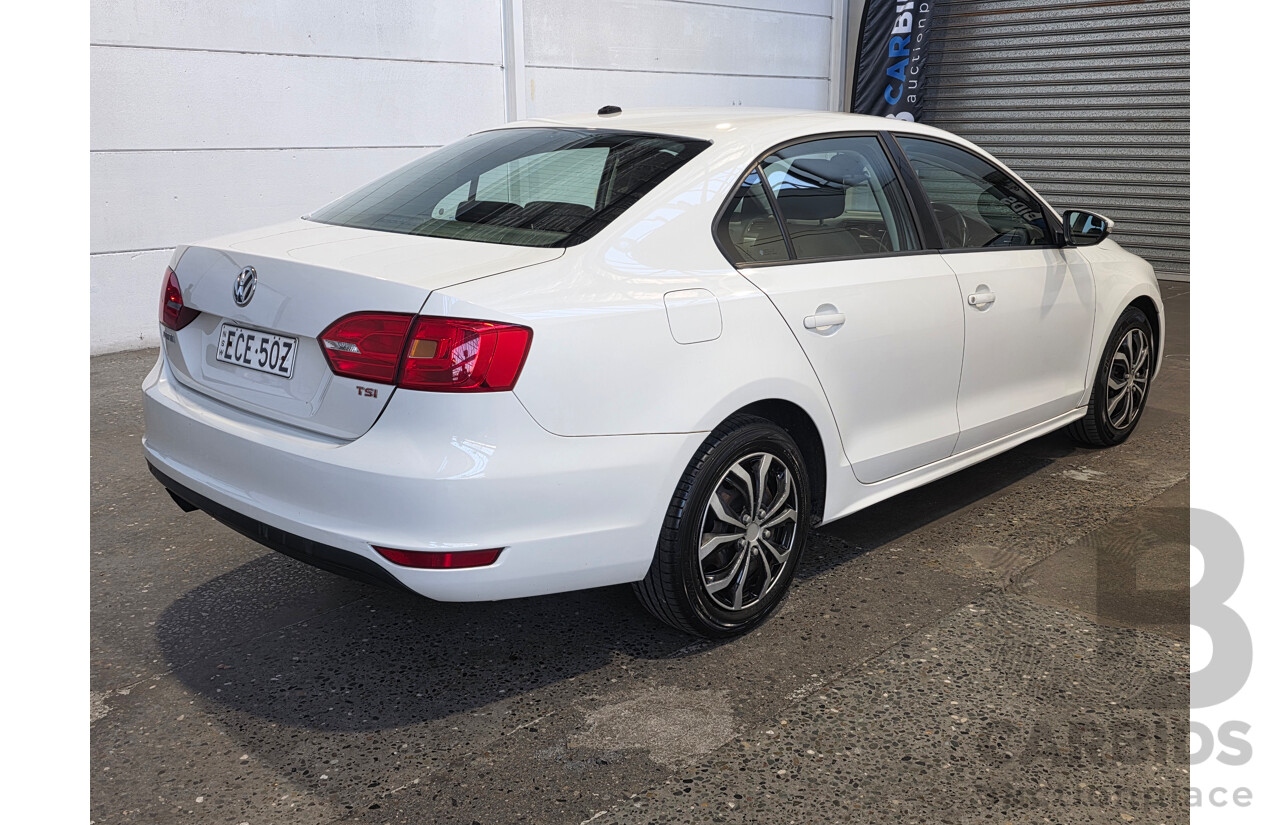 6/2013 Volkswagen Jetta 118 TSI 1KM MY13.5 4d Sedan White 1.4L