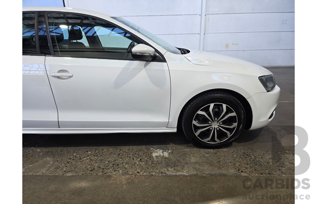 6/2013 Volkswagen Jetta 118 TSI 1KM MY13.5 4d Sedan White 1.4L