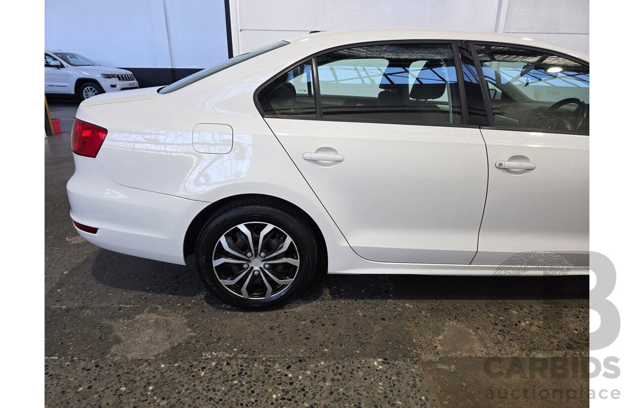 6/2013 Volkswagen Jetta 118 TSI 1KM MY13.5 4d Sedan White 1.4L