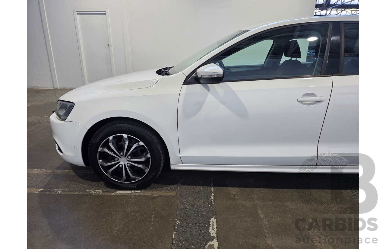 6/2013 Volkswagen Jetta 118 TSI 1KM MY13.5 4d Sedan White 1.4L