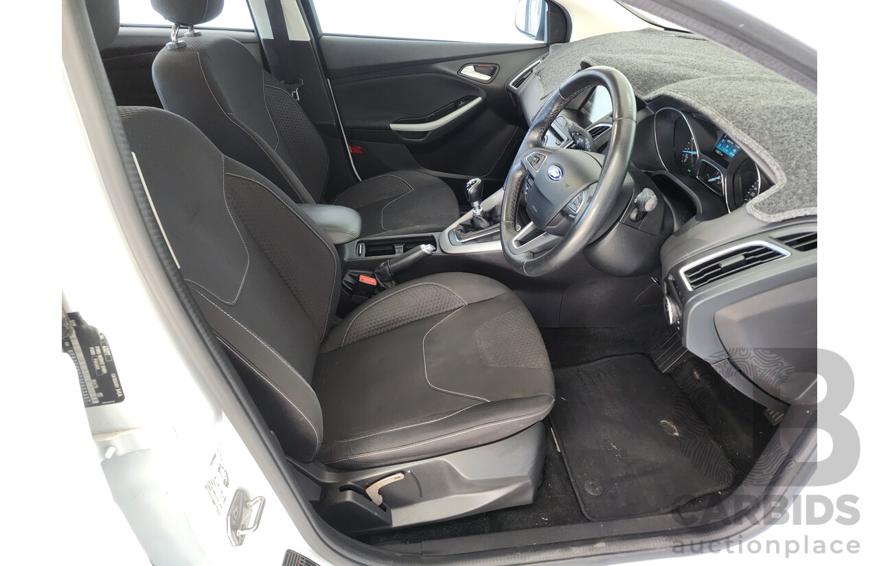 08/2015 Ford Focus Sport LZ 5d Hatchback White 1.5L