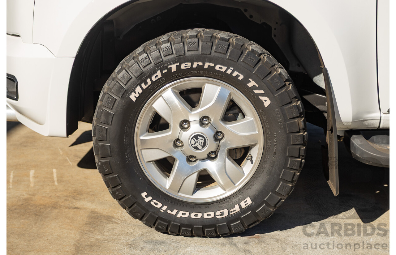 11/2014 Holden Colorado LT (4x4) RG MY15 Crew Cab P/Up Summit White Turbo Diesel 2.8L