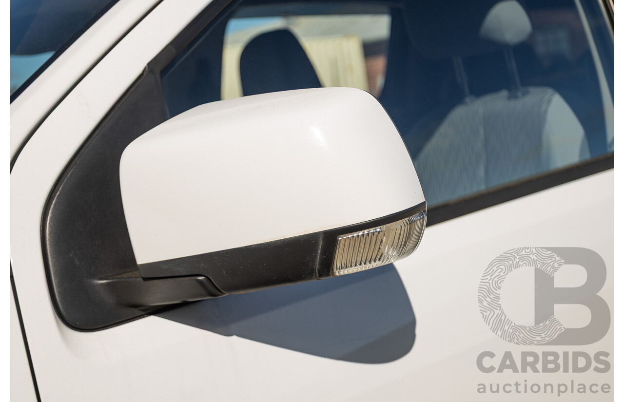 11/2014 Holden Colorado LT (4x4) RG MY15 Crew Cab P/Up Summit White Turbo Diesel 2.8L