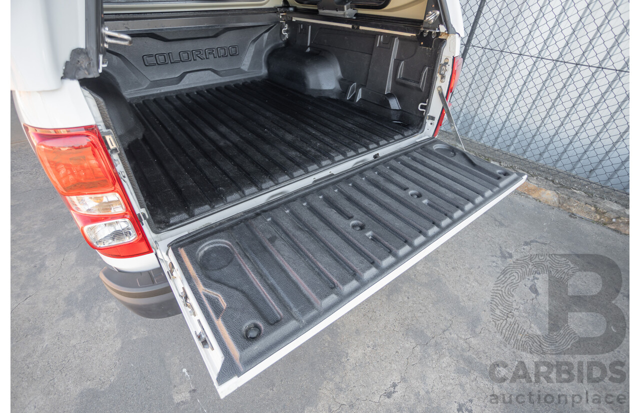 11/2014 Holden Colorado LT (4x4) RG MY15 Crew Cab P/Up Summit White Turbo Diesel 2.8L