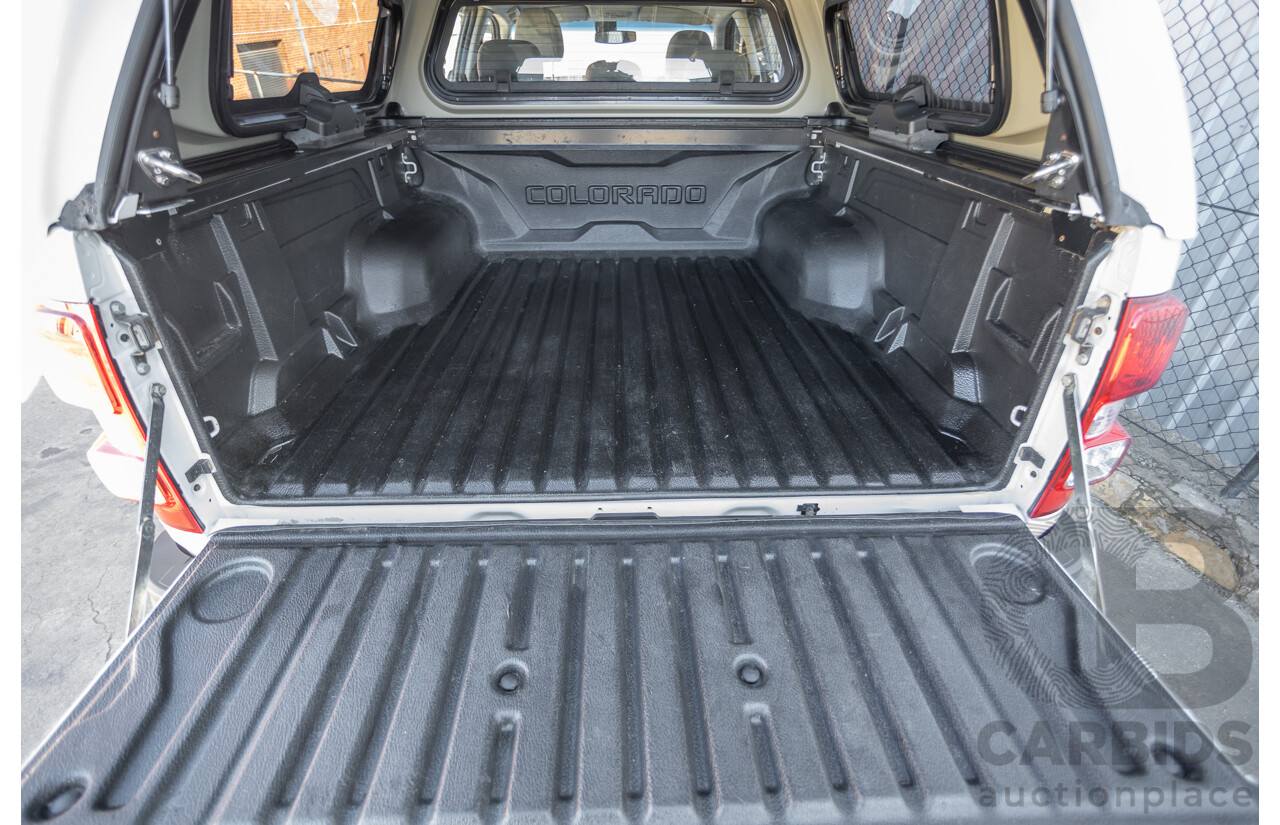 11/2014 Holden Colorado LT (4x4) RG MY15 Crew Cab P/Up Summit White Turbo Diesel 2.8L