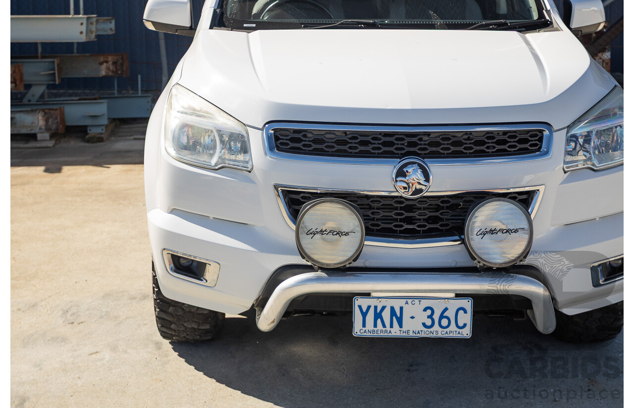 11/2014 Holden Colorado LT (4x4) RG MY15 Crew Cab P/Up Summit White Turbo Diesel 2.8L