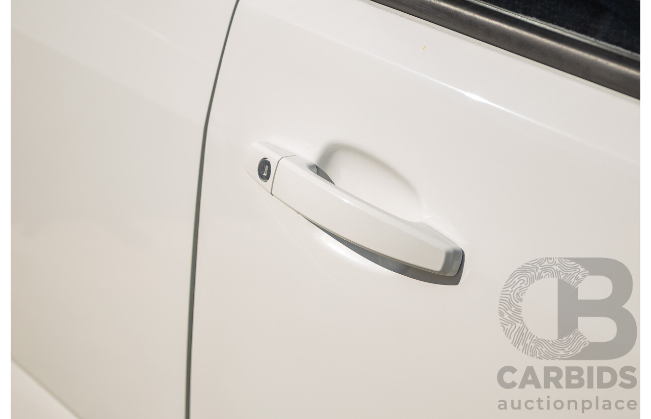 11/2014 Holden Colorado LT (4x4) RG MY15 Crew Cab P/Up Summit White Turbo Diesel 2.8L