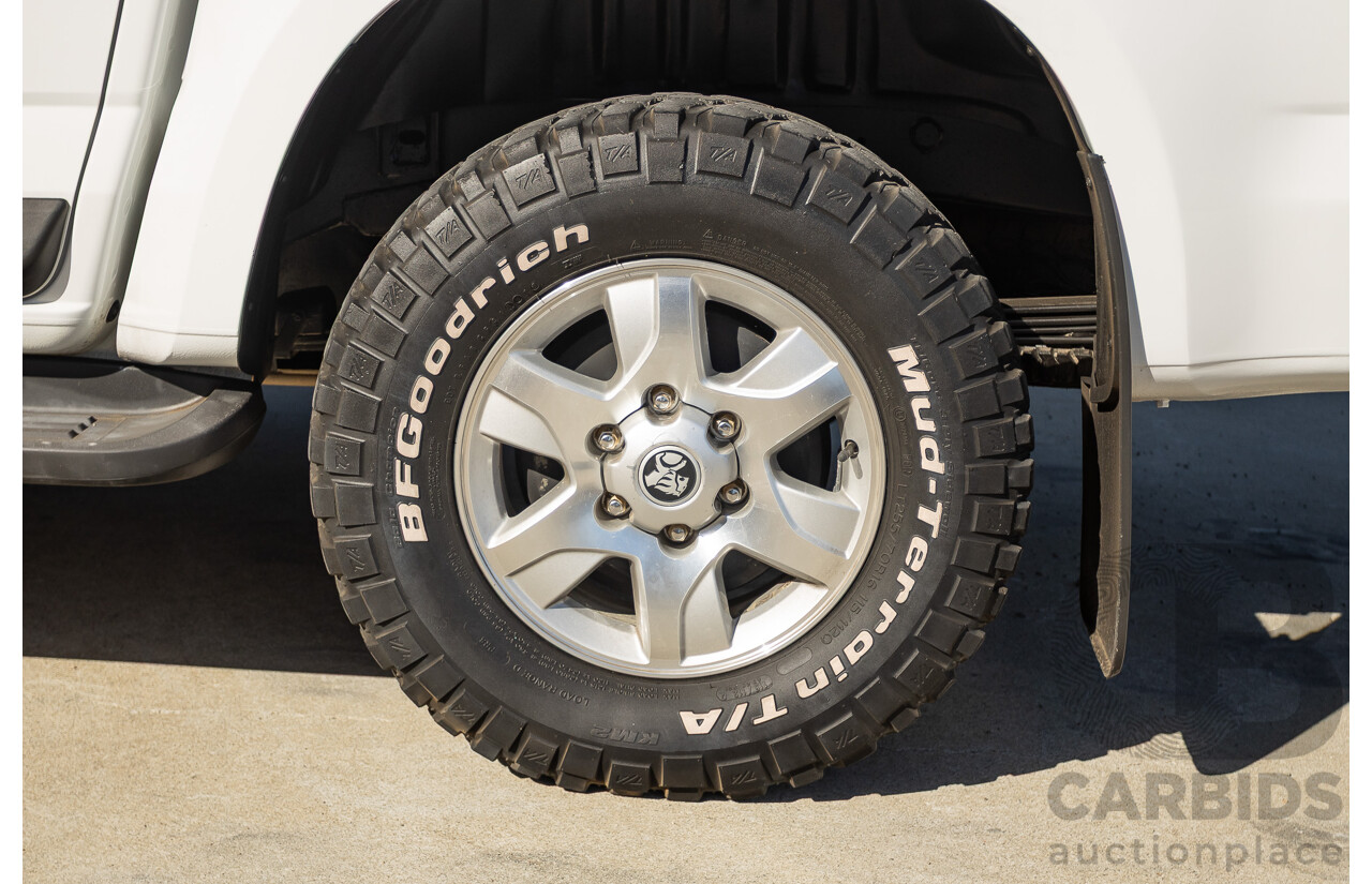 11/2014 Holden Colorado LT (4x4) RG MY15 Crew Cab P/Up Summit White Turbo Diesel 2.8L