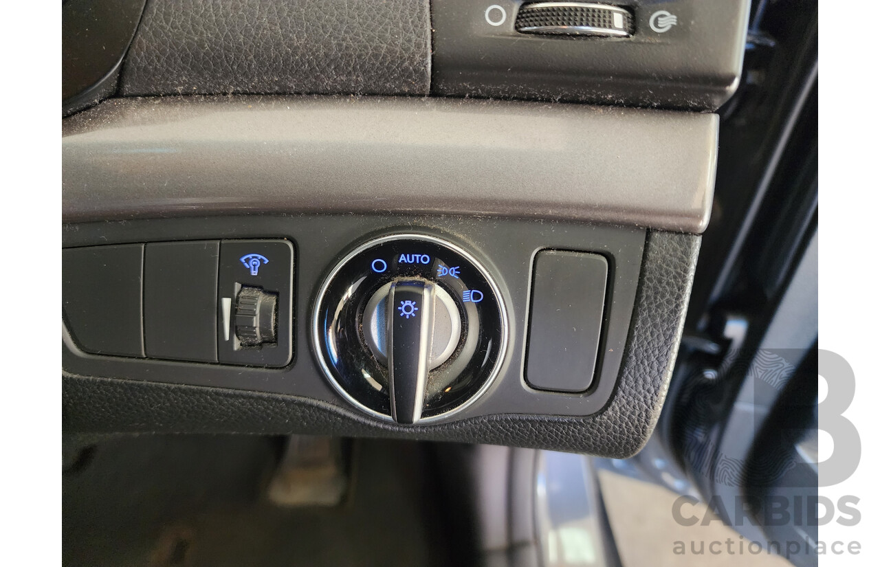 10/2013 Hyundai i40 Active VF 2 4d Wagon Grey 2.0L