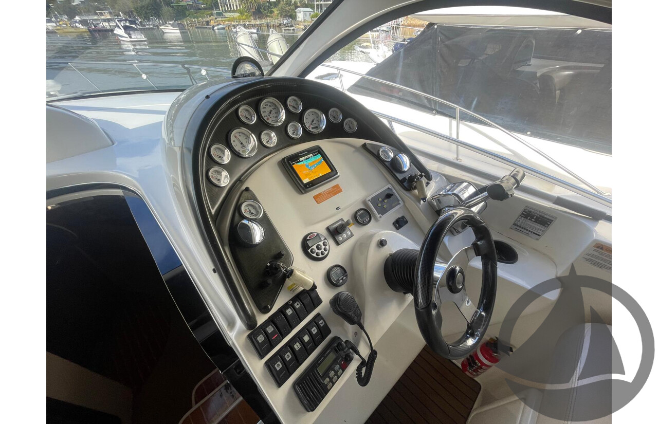 NO RESERVE - 2007 Mustang 3500 Sports Cruiser, Twin 5.7L Volvo Penta Injected V8