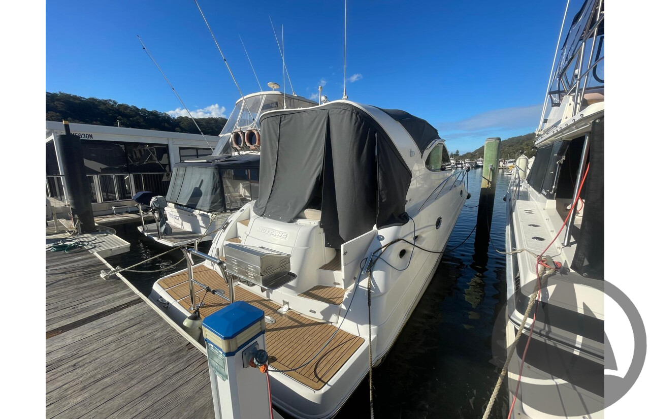 NO RESERVE - 2007 Mustang 3500 Sports Cruiser, Twin 5.7L Volvo Penta Injected V8