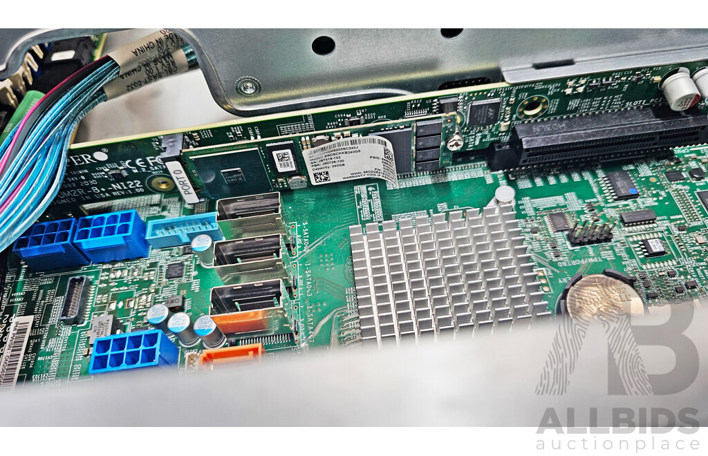 Nutanix (NXS2U1NL12G600) Dual Xeon GOLD (6242) 2.80GHz-3.90GHz 16-Core CPU 2RU Server W/ 256GB DDR4