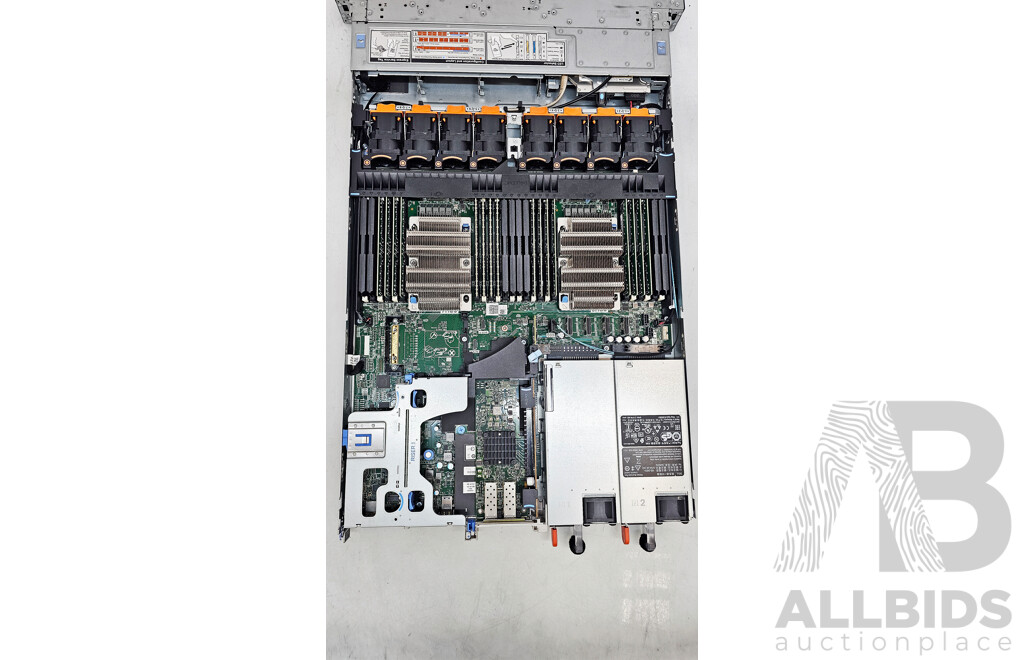 Dell PowerEdge R640 Dual Intel Xeon SILVER (4215) 2.50GHz-3.50GHz 8-Core CPU 1RU Server W/ 256GB DDR4