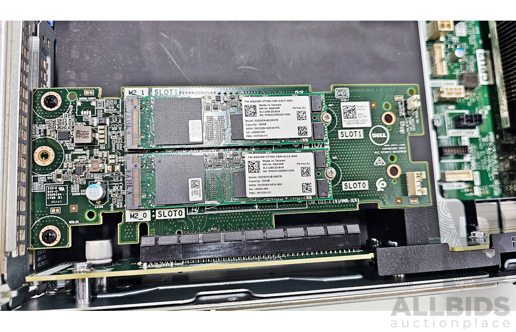 Dell EMC PowerEdge R740 Dual Intel Xeon GOLD (6144) 3.50GHz-4.20GHz 8-Core CPU 2RU Server W/ 768GB DDR4