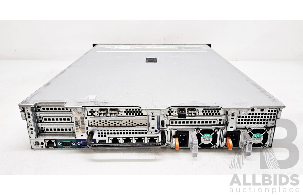 Dell PowerEdge R730 Dual Intel Xeon (E5-2667 V4) 3.20GHz-3.706Hz 8-Core CPU 2RU Server W/ 192GB DDR4