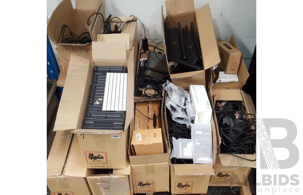 Bulk Lot of Assorted IT Equipment & Accessories