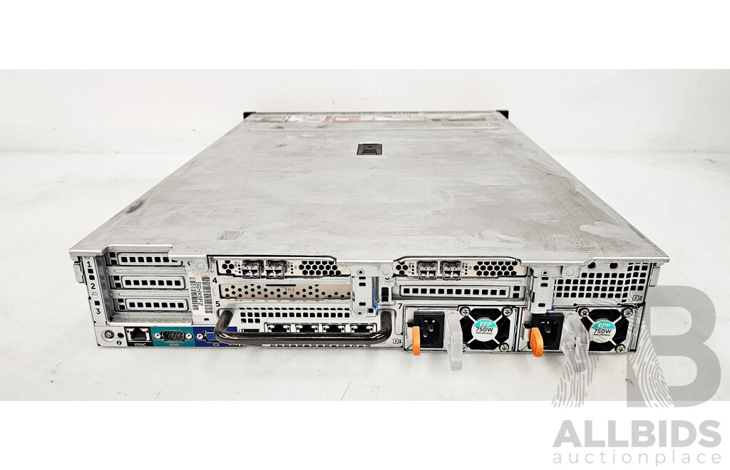 Dell PowerEdge R730 Dual Intel Xeon (E5-2643 V4) 3.40GHz-3.70GHz 6-Core CPU 2RU Server W/ 192GB DDR4