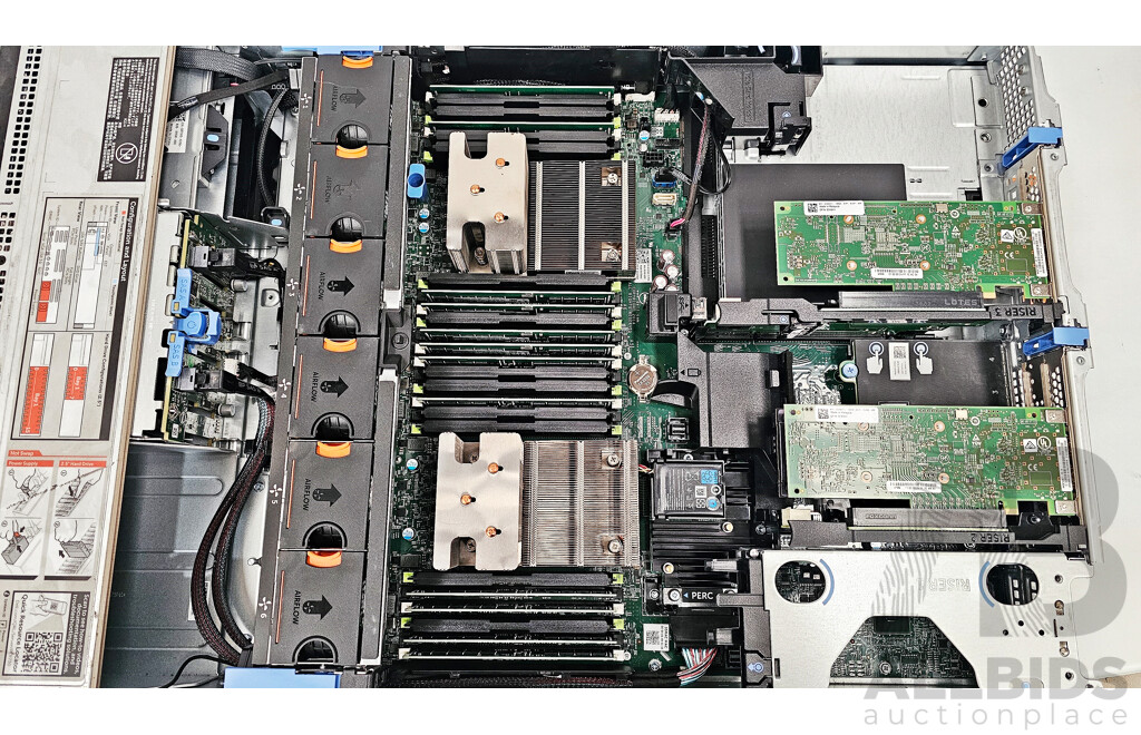 Dell PowerEdge R730 Dual Intel Xeon (E5-2643 V4) 3.40GHz-3.70GHz 6-Core CPU 2RU Server W/ 192GB DDR4