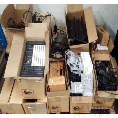 Bulk Lot of Assorted IT Equipment & Accessories