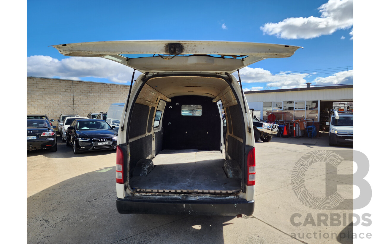 07/2009 Toyota Hiace SLWB TRH221R MY07 UPGRADE 4d Van White 2.7L