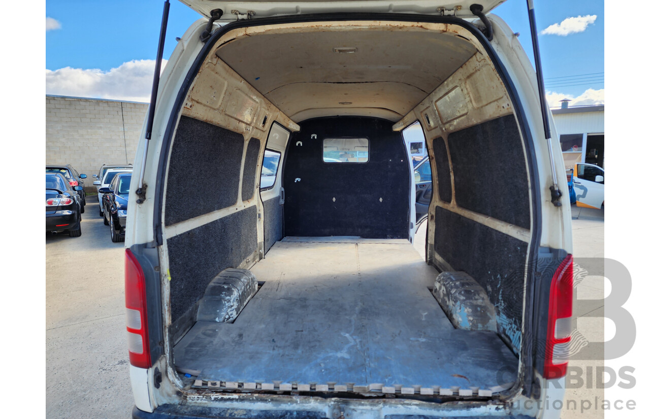 07/2009 Toyota Hiace SLWB TRH221R MY07 UPGRADE 4d Van White 2.7L