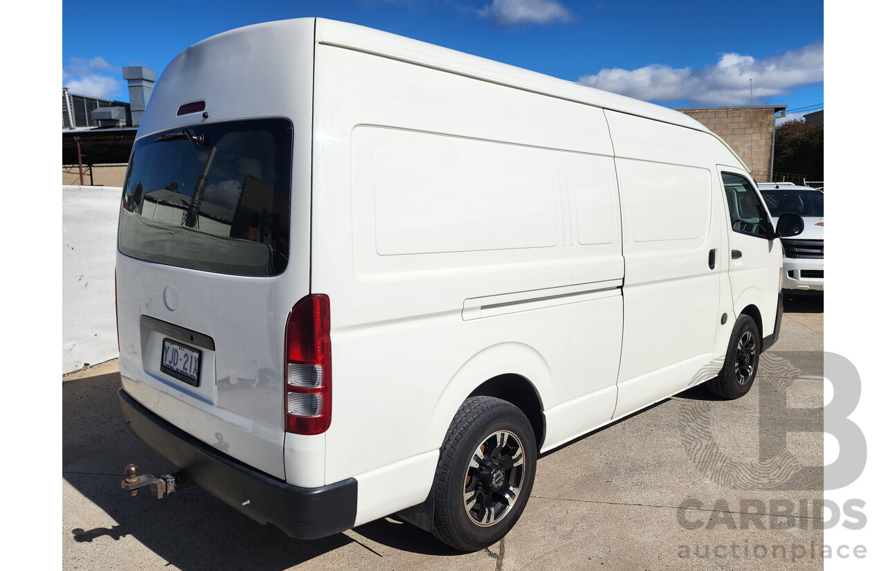 06/2012 Toyota Hiace SLWB KDH221R MY12 UPGRADE 4d Van White 3.0L