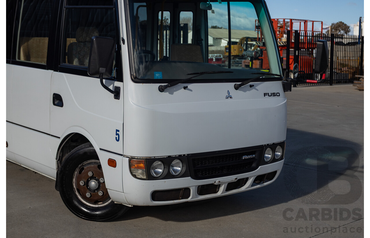 10/2012 Mitsubishi Rosa BE600 25 Seater 4d White Turbo Diesel 4.9L