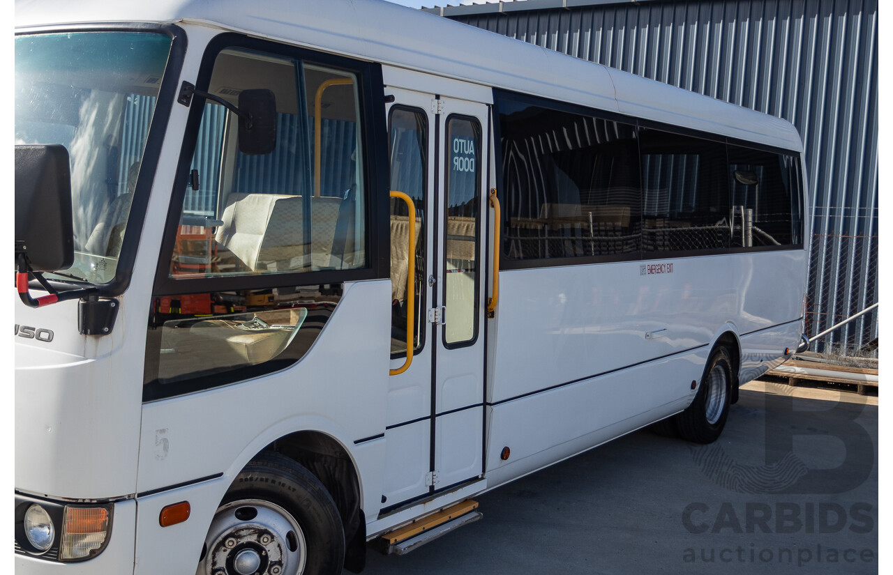 10/2012 Mitsubishi Rosa BE600 25 Seater 4d White Turbo Diesel 4.9L