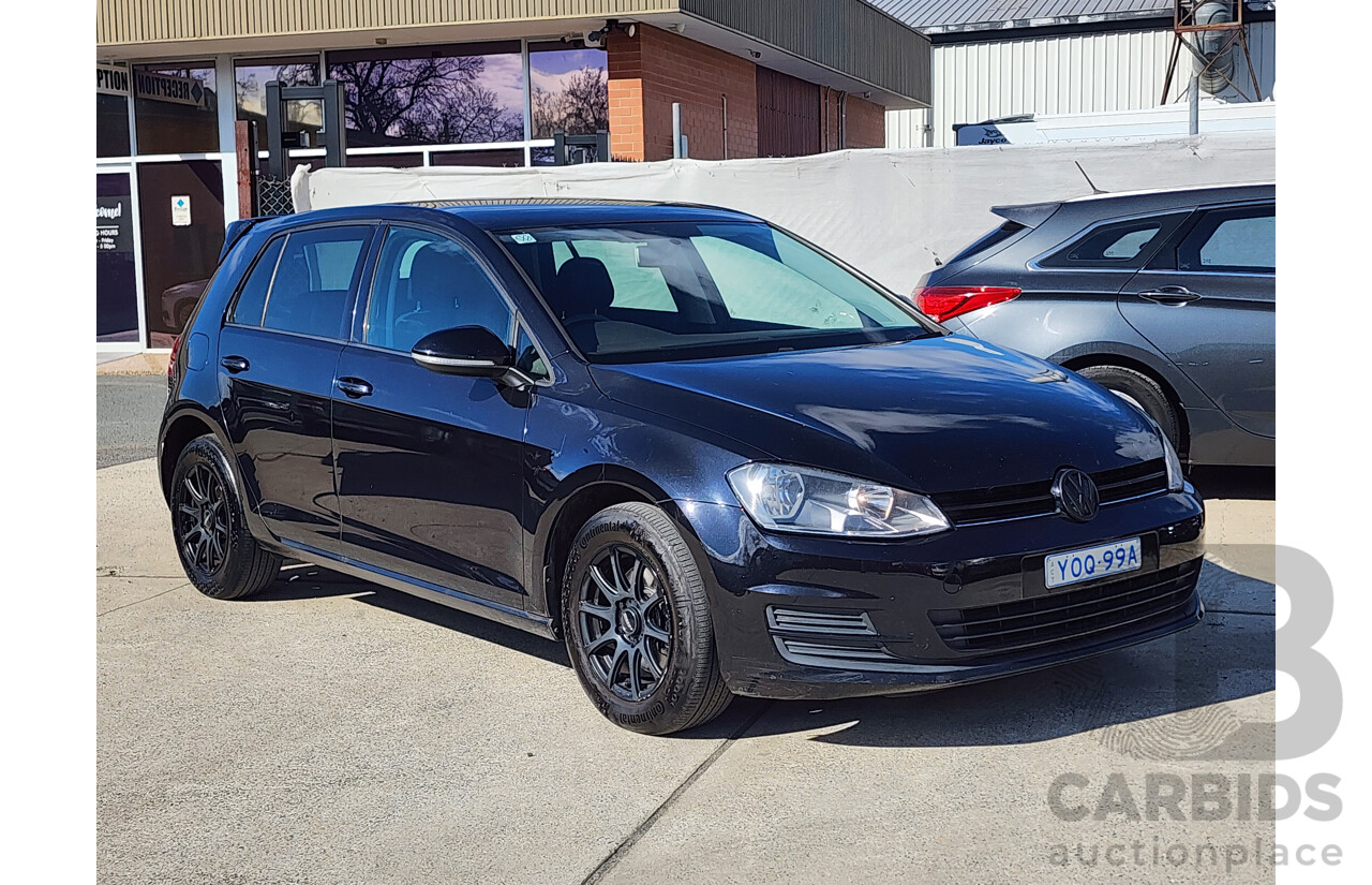 06/2015 Volkswagen Golf 90 TSI AU MY15 5d Hatchback Black 1.4L