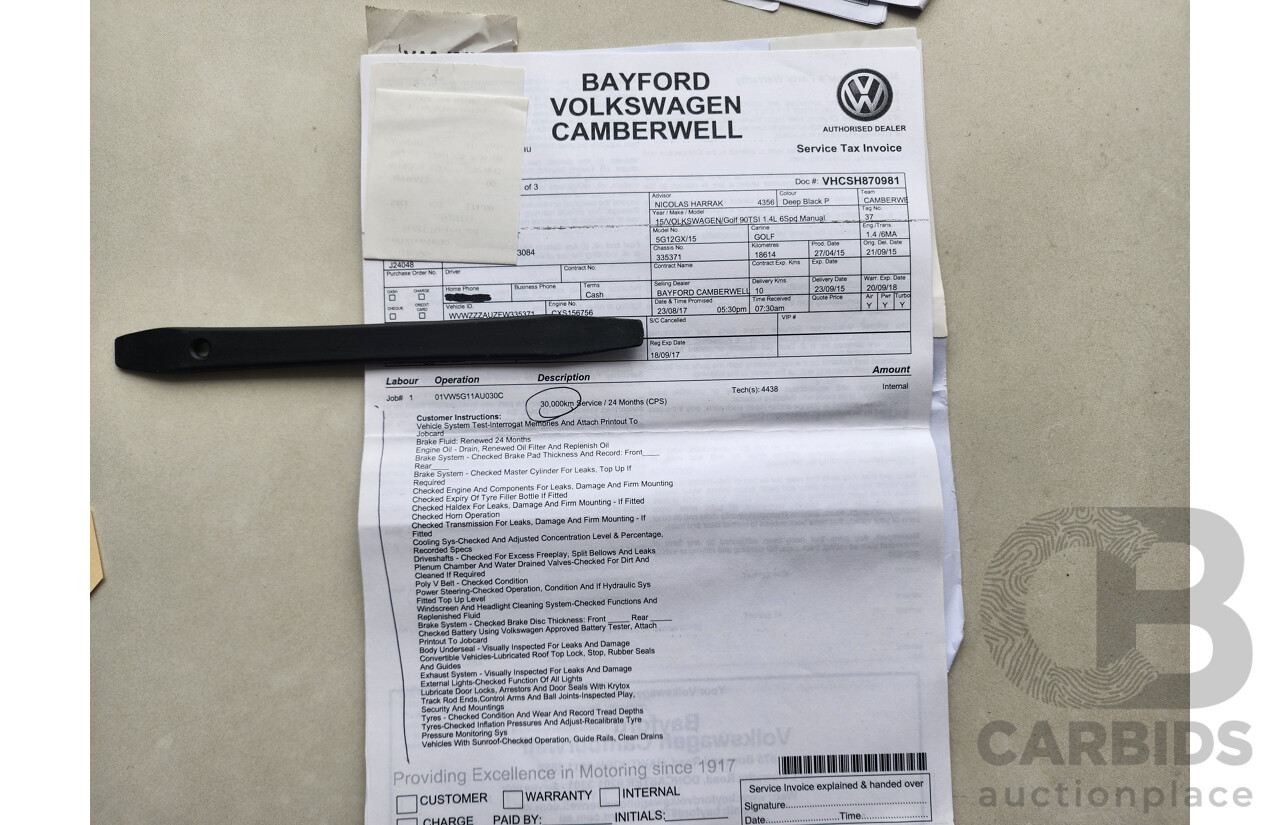 06/2015 Volkswagen Golf 90 TSI AU MY15 5d Hatchback Black 1.4L