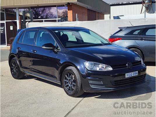 06/2015 Volkswagen Golf 90 TSI AU MY15 5d Hatchback Black 1.4L
