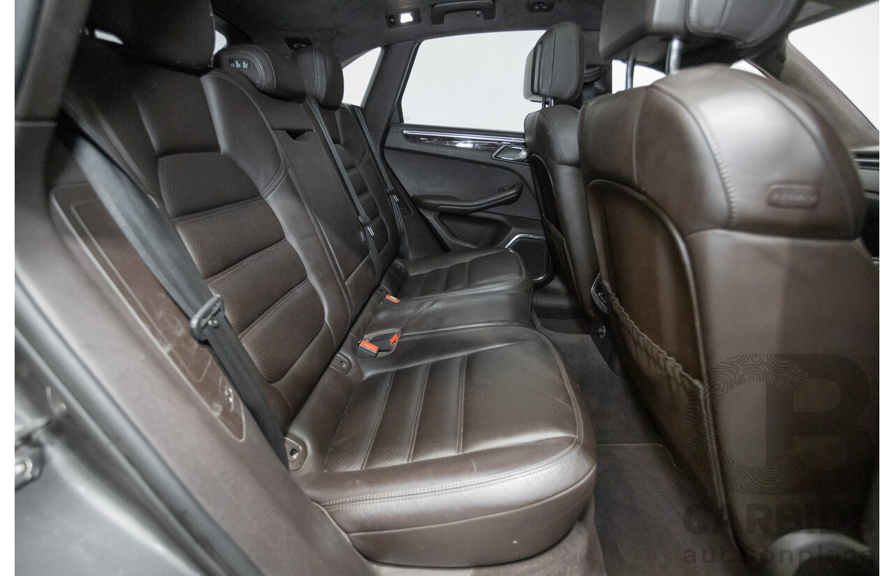 8/2014 Porsche Macan Turbo (AWD) 95B 4d Wagon Agate Grey Metallic Twin Turbo V6 3.6L