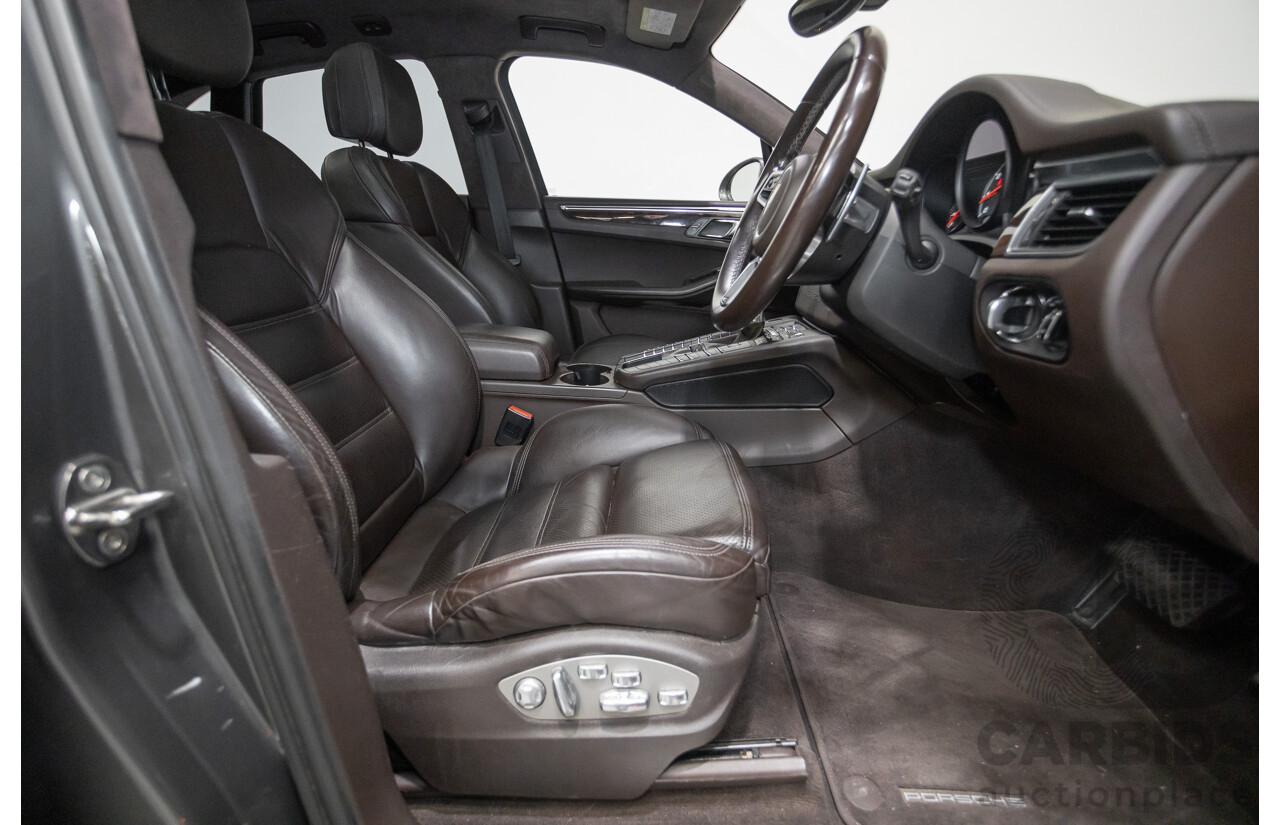 8/2014 Porsche Macan Turbo (AWD) 95B 4d Wagon Agate Grey Metallic Twin Turbo V6 3.6L