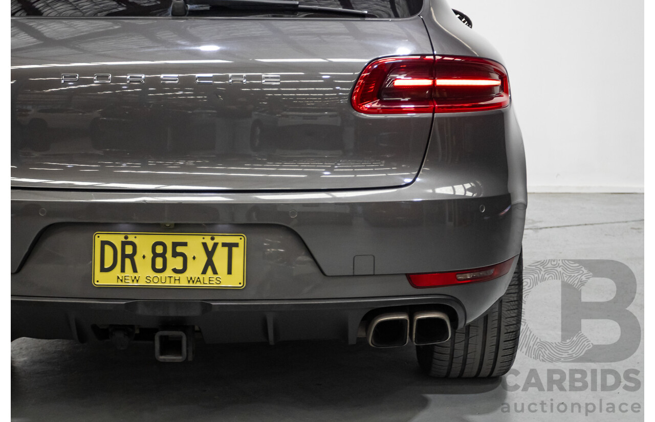 8/2014 Porsche Macan Turbo (AWD) 95B 4d Wagon Agate Grey Metallic Twin Turbo V6 3.6L