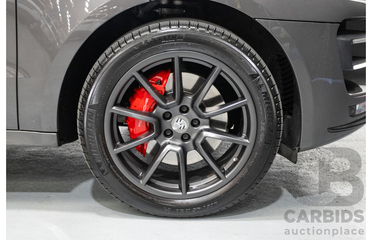8/2014 Porsche Macan Turbo (AWD) 95B 4d Wagon Agate Grey Metallic Twin Turbo V6 3.6L