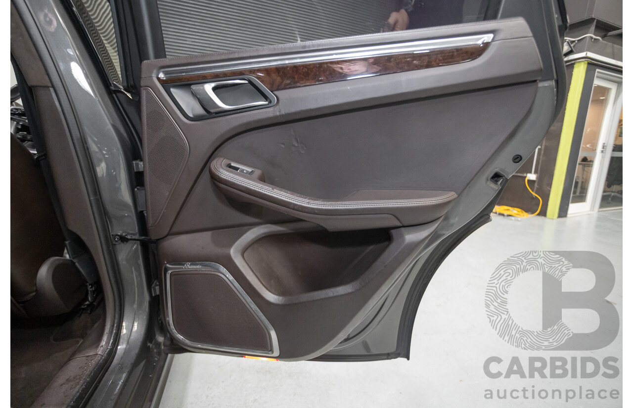 8/2014 Porsche Macan Turbo (AWD) 95B 4d Wagon Agate Grey Metallic Twin Turbo V6 3.6L