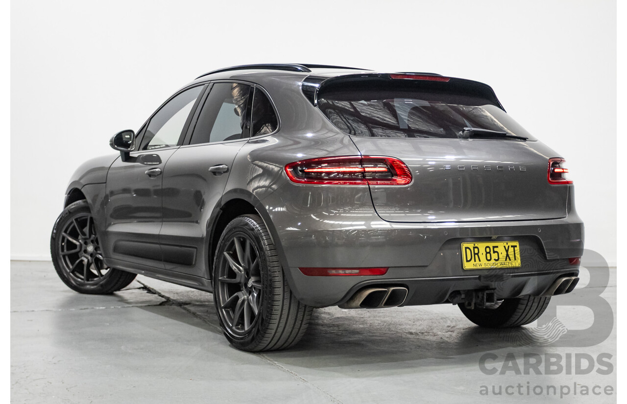 8/2014 Porsche Macan Turbo (AWD) 95B 4d Wagon Agate Grey Metallic Twin Turbo V6 3.6L