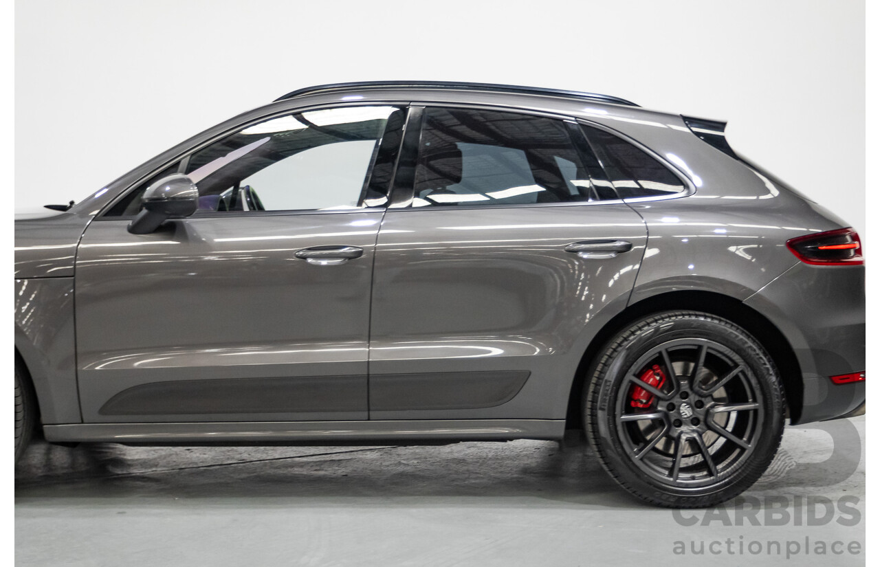 8/2014 Porsche Macan Turbo (AWD) 95B 4d Wagon Agate Grey Metallic Twin Turbo V6 3.6L