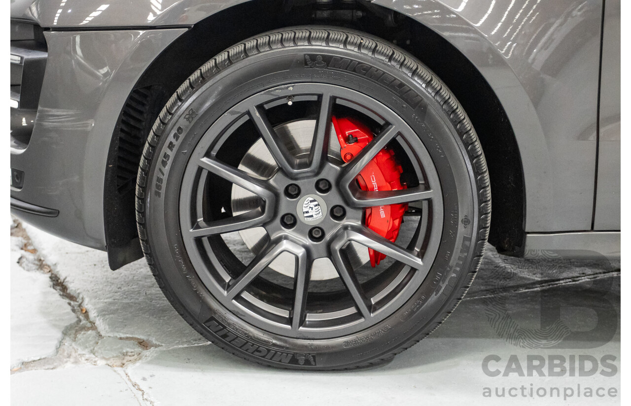 8/2014 Porsche Macan Turbo (AWD) 95B 4d Wagon Agate Grey Metallic Twin Turbo V6 3.6L