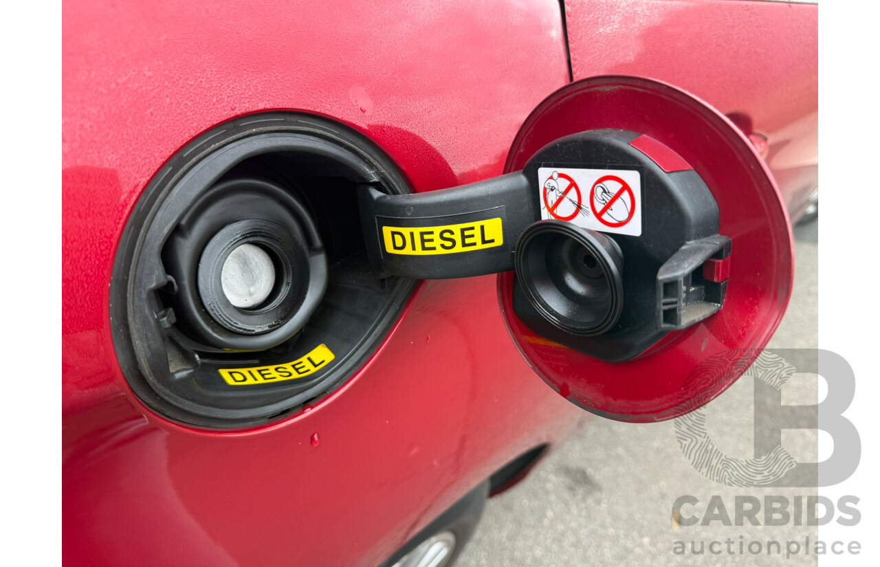 01/2012 Citroen C4 SEDUCTION e-HDi FWD B7 5D Hatchback Red Turbo Diesel 1.6L