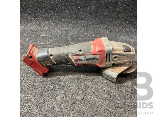 MILWAUKEE M18 Angle Grinder