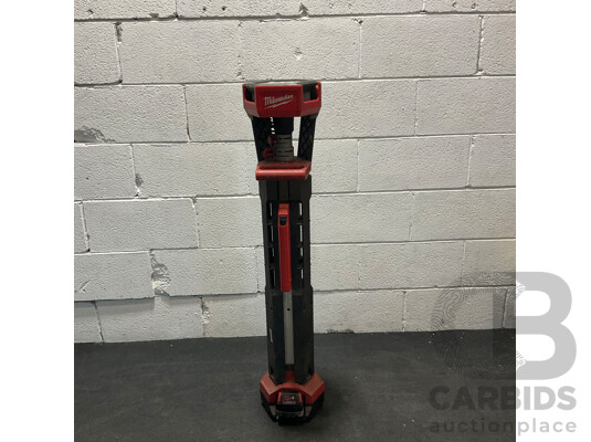 MILWAUKEE M18 Rocket Dual Power Tower Light, with Battery