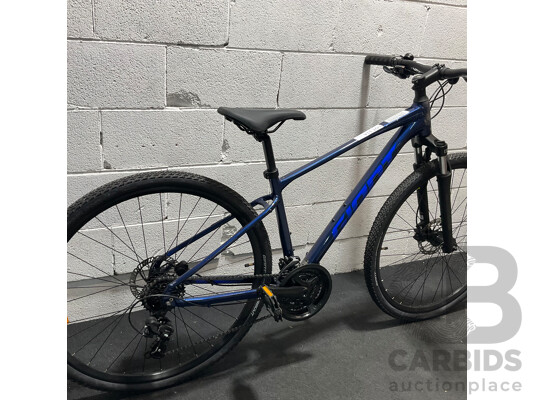 GIANT Hybrid Bike