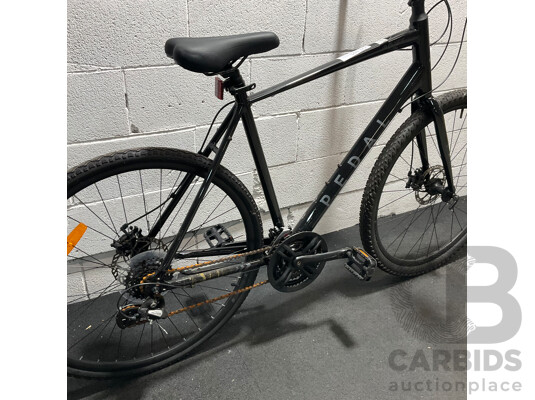 PEDAL Flyer Hybrid Bike