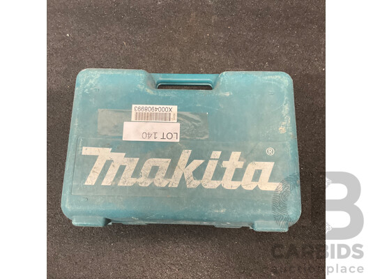 MAKITA 9555HN Angle Grinder with Carry Case