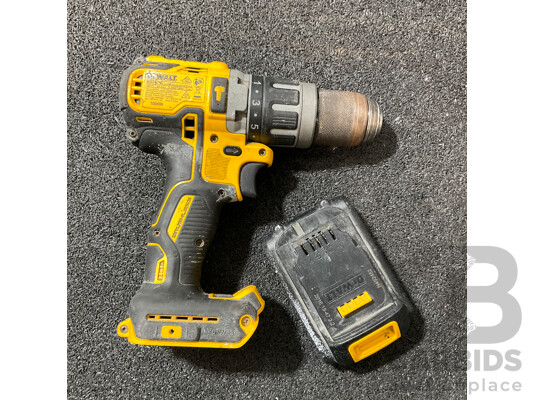 DEWALT 18V Drill Driver (DCD796) with 1.5Ah Battery