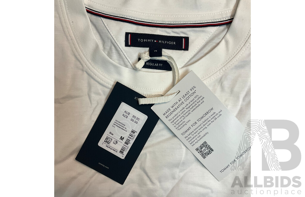 TOMMY HILFIGER T-shirt, TOMMY HILFIGER T-shirt, NIKE Pro Dri-fit Boxer, RALPH LAUREN Shorts Green - Lot of 4