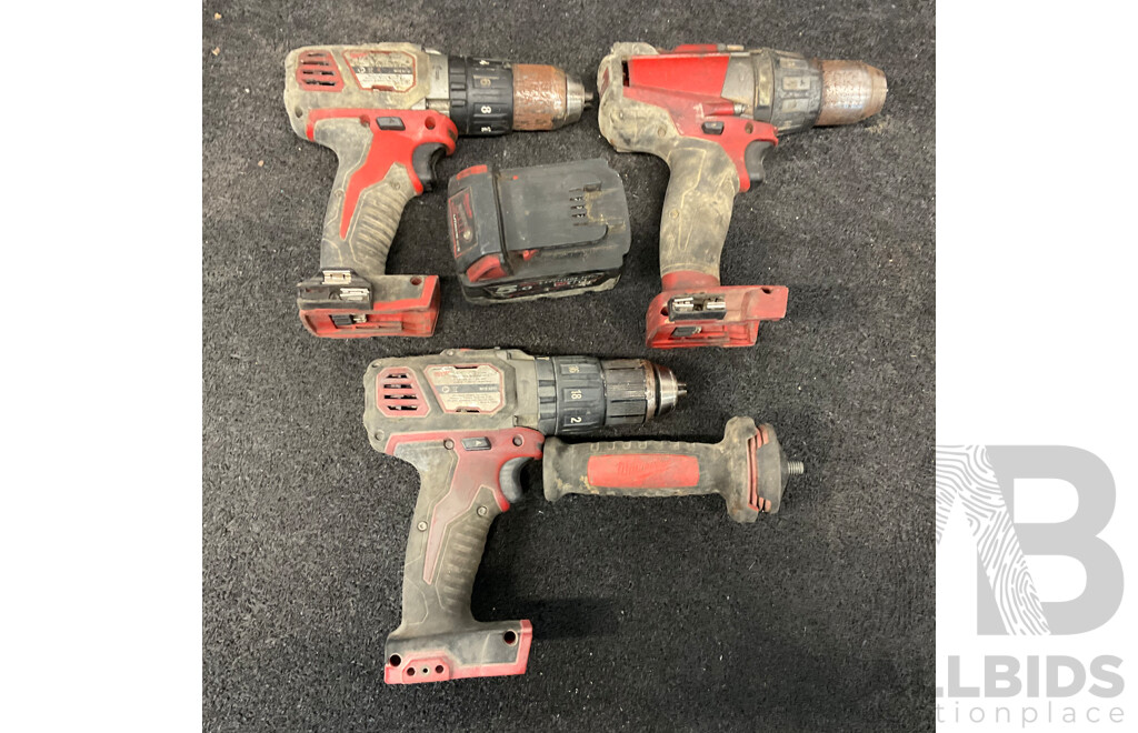 MILWAUKEE M18 3 Drills with M18 5.0ah Battery